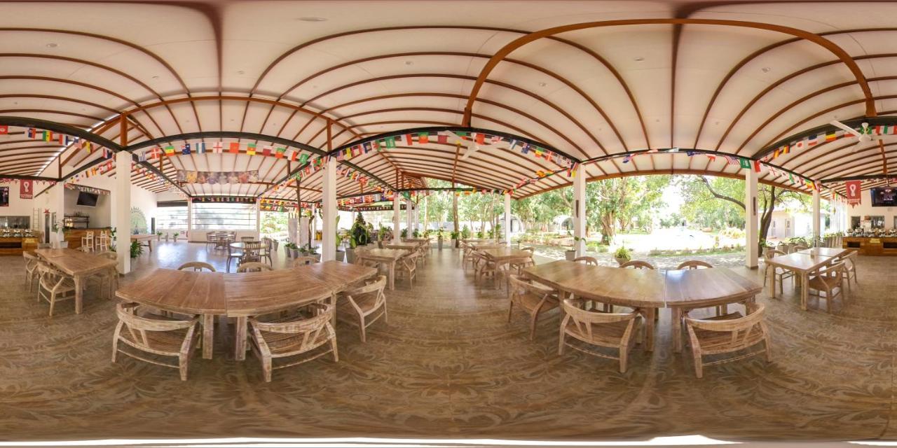 Nivadoo Resort Szigirija Kültér fotó The interior of the restaurant